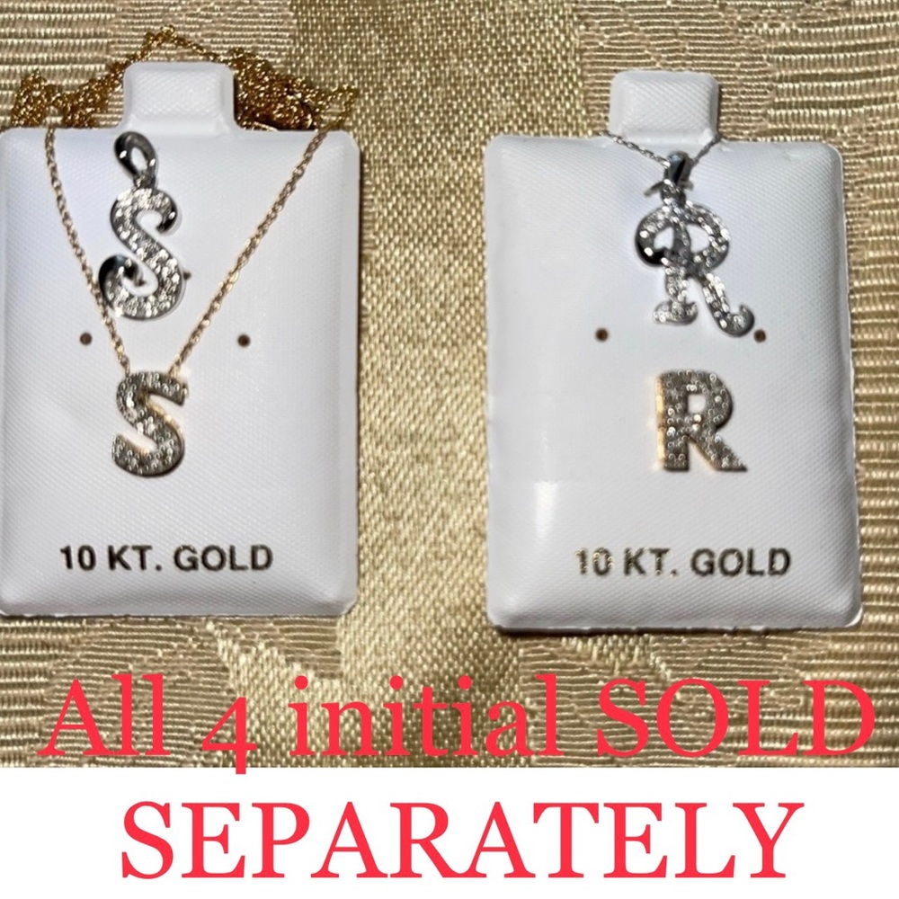 10k gold Diamond Initial pendant